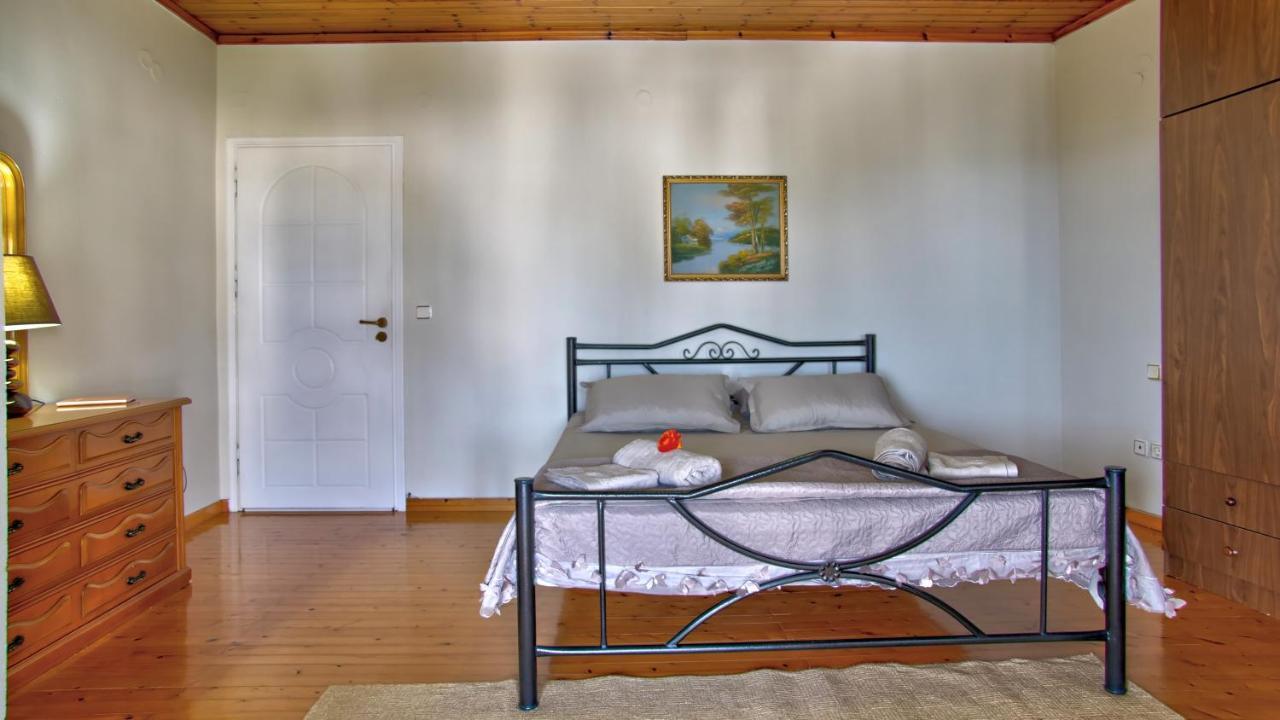Villa Eftichia Ano Pavliana ภายนอก รูปภาพ